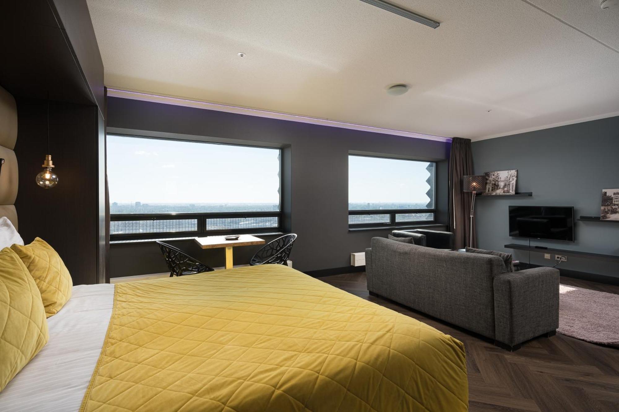 The Penthouse At The Hague Tower Apartment Exterior photo