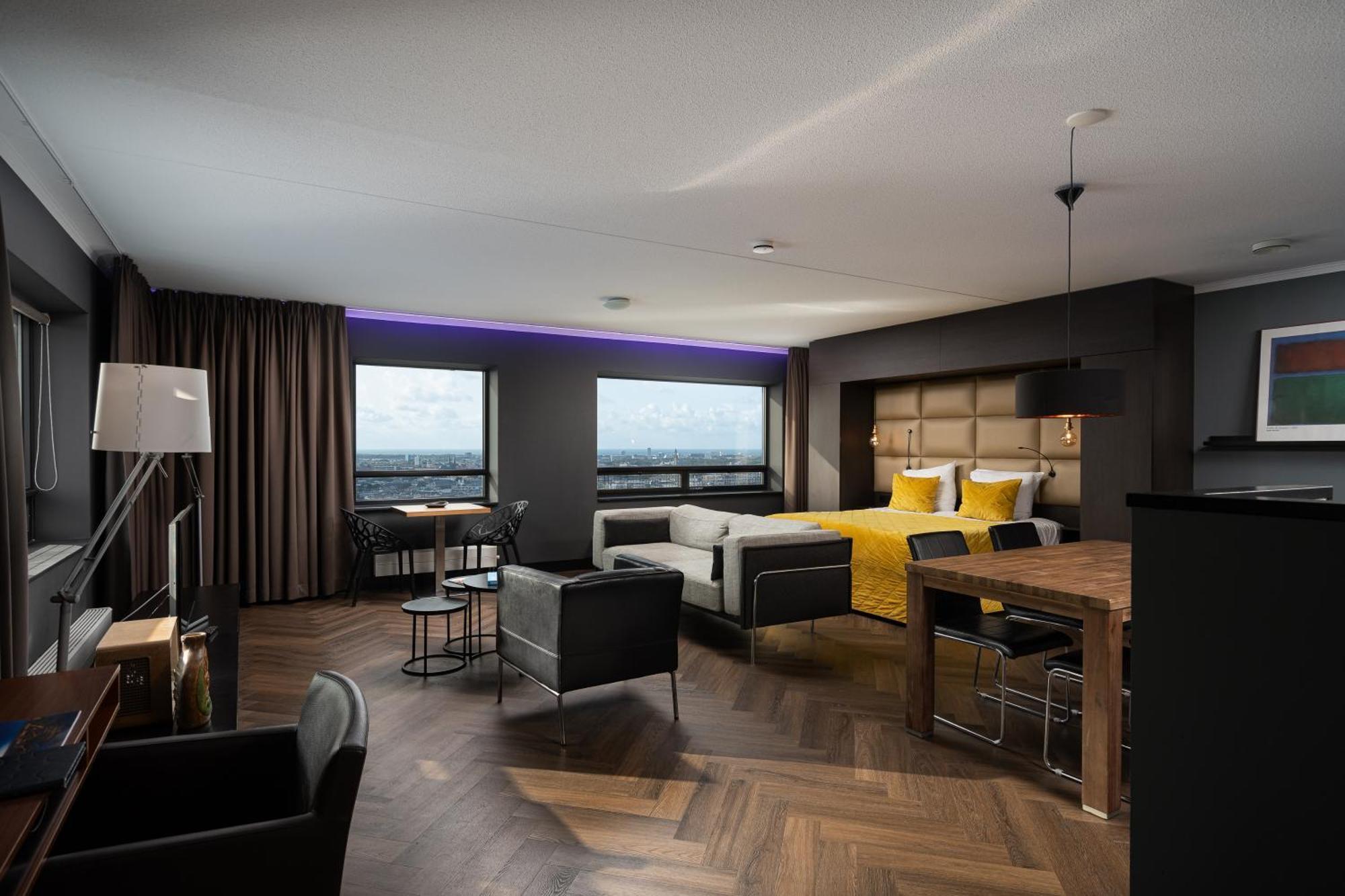 The Penthouse At The Hague Tower Apartment Exterior photo